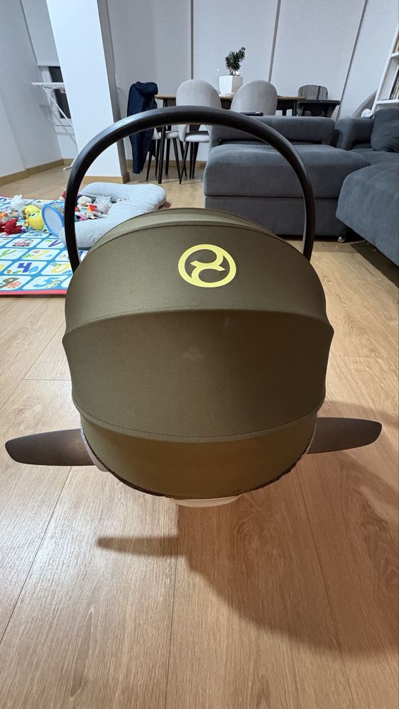 Ovo de bebe Cybex Cloud Z2 i-Size Plus Castanho + Adaptadores Cadeira