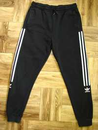 Spodnie dresowe Adidas 15-16 lat 176 cm