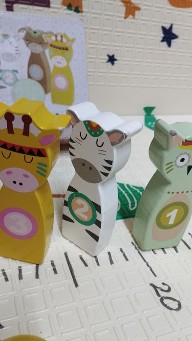 Bowling de animais em madeira