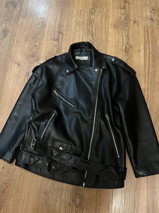 Шкіряна куртка жіноча