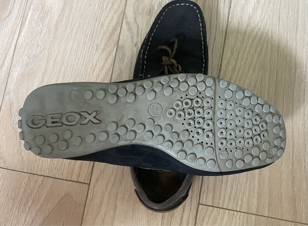 Мокасини англійсьного бренду Geox