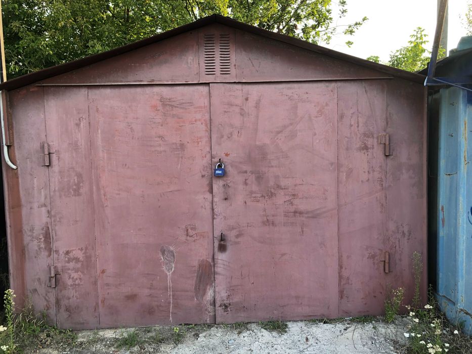 продаж металевого гаража