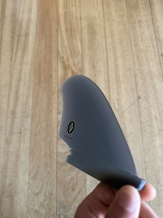Quilha de surf twin fin Madness cinza