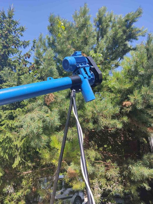 Шнековий погрузчик з підбирачем, шнек, транспортер зерна, протруювач