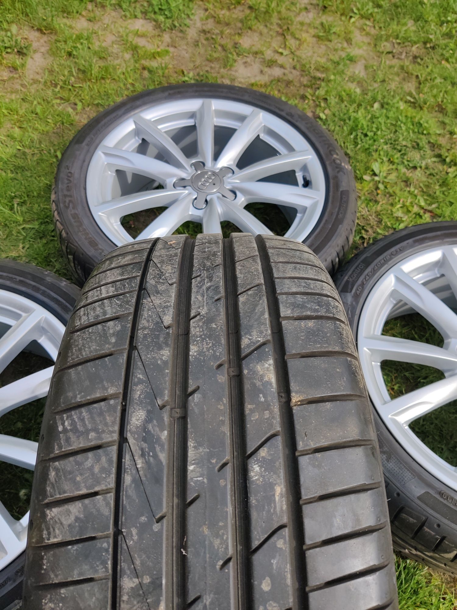 Alufelgi Audi 8Jx18H2, opony 245/40 R18