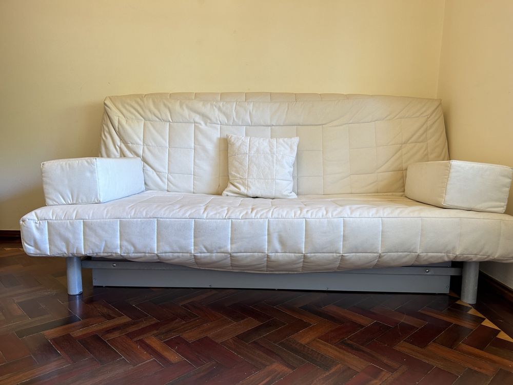 VENDO SOFÁ CAMA . Seminovo de casql