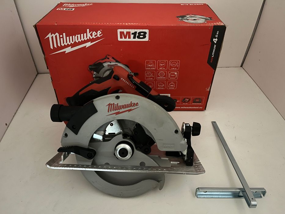 Piła tarczowa Milwaukee M18 BLCS66 pilarka body