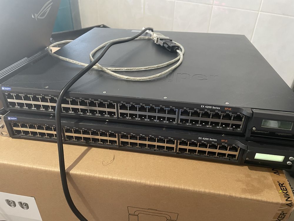 Комутатори (світчі) Juniper EX4200-48T, 8 POE