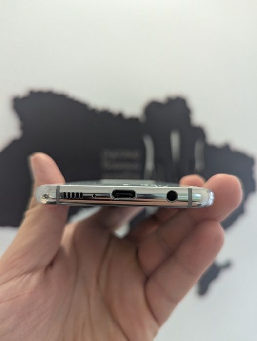 Samsung S10 8/128. White