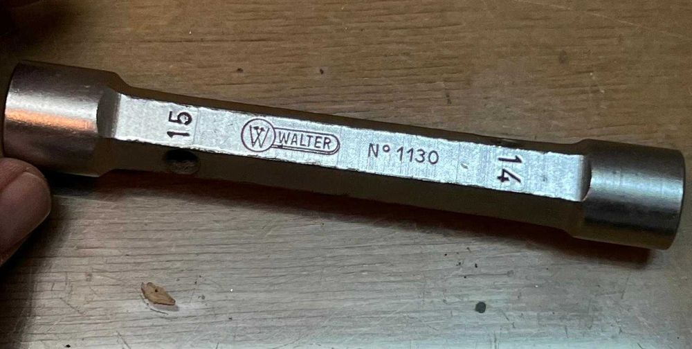 Chaves de Tubos Antigas Diferentes Tamanhos