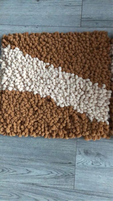 Dywanik łazienkowy puffy handmade