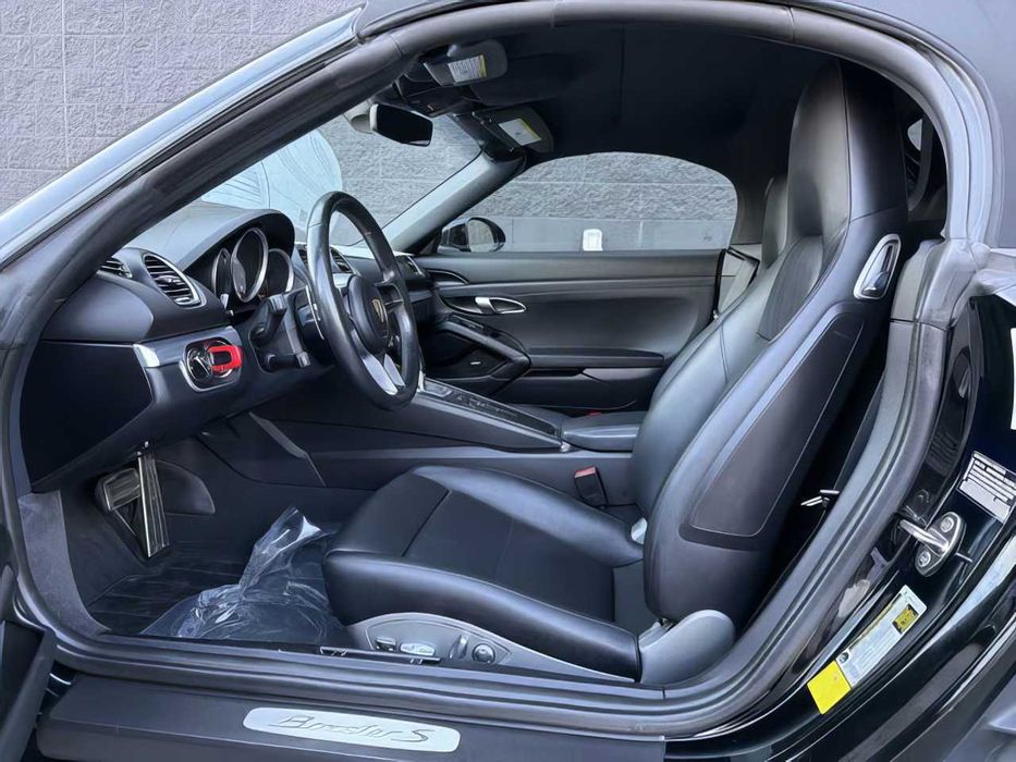 Porsche 718 Boxster S      2017