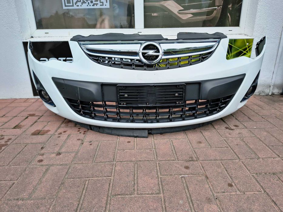 Zderzak przedni Opel Corsa D Lift