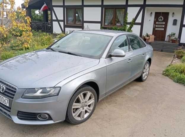 Sprzedam Audi a4 b8 2.0tdi sedan