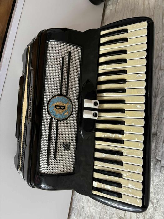 Akordeon 120basowy
