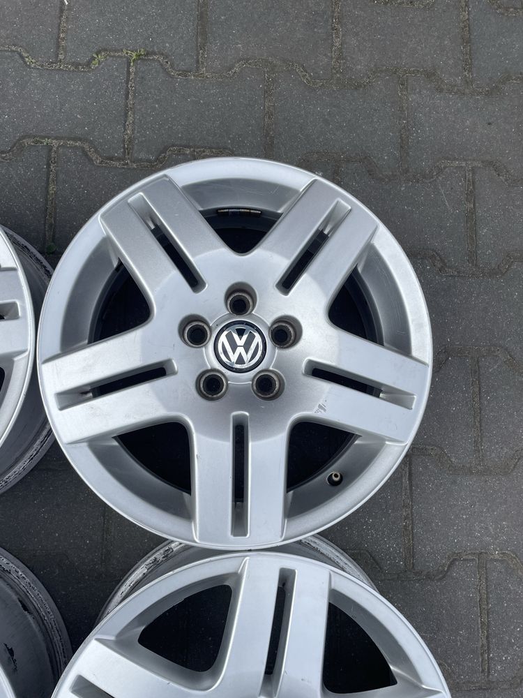 Felgi aluminiowe 15 cali 5x100 et 38 6J Volkswagen Polo Golf, Seat