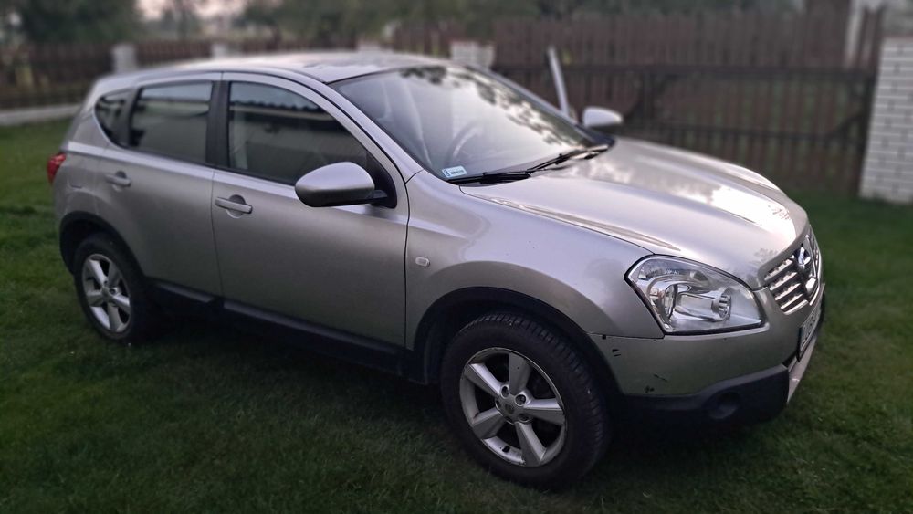 Nissan Qashqai 1,6 benzyna 2009 r - Niski Przebieg