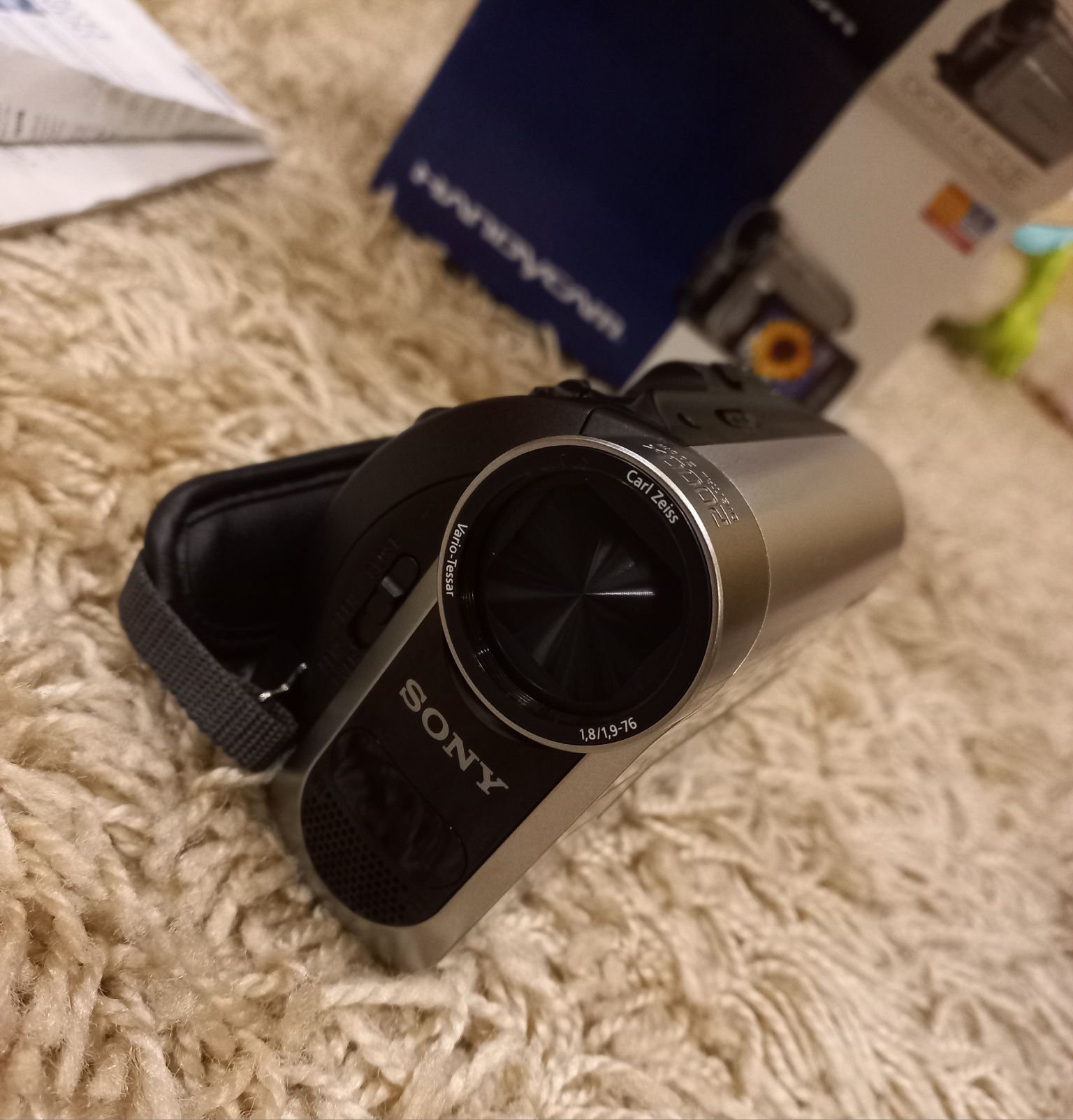 Відеокамера Sony DCR-HC51E