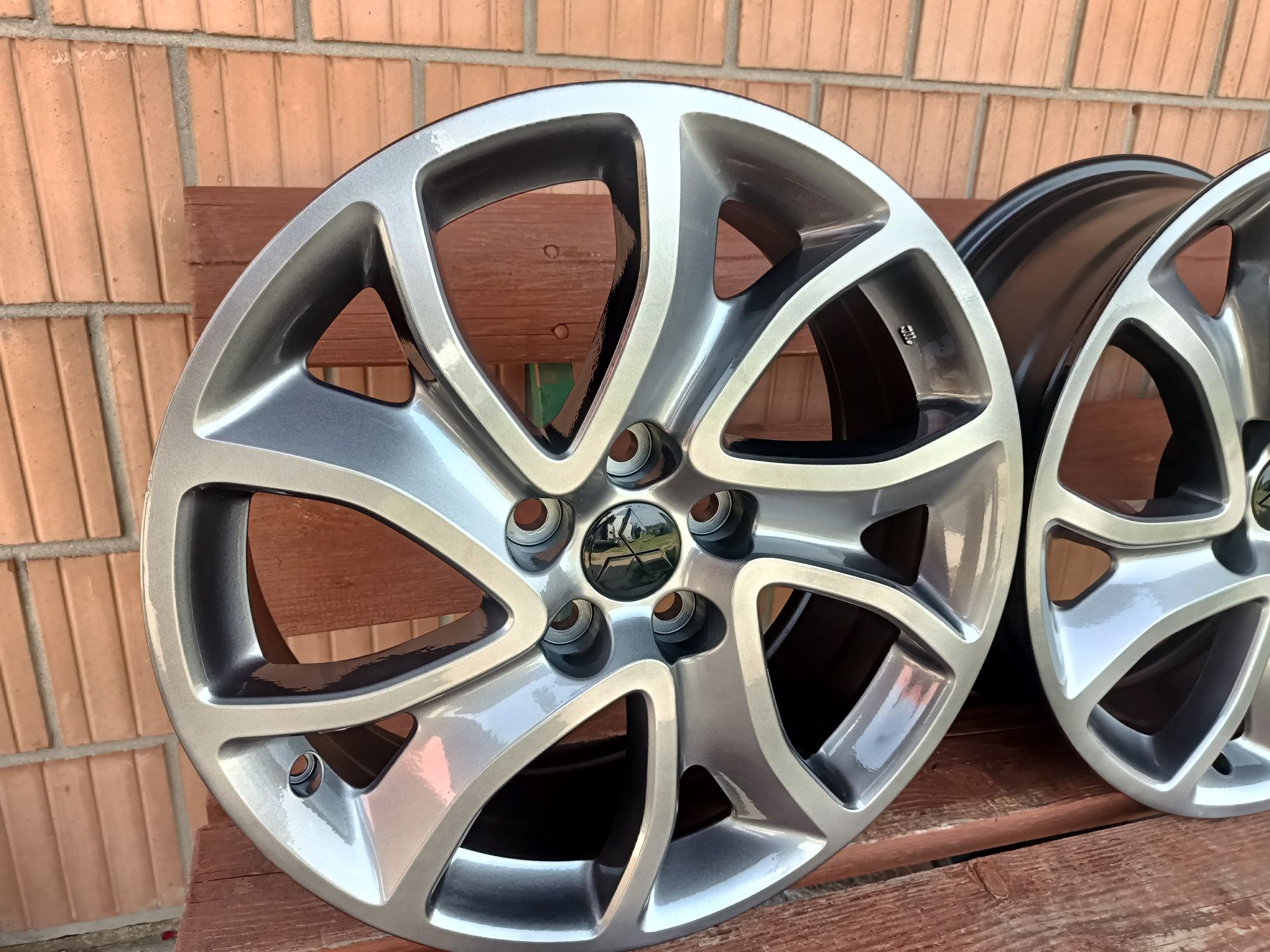 Felgi 5x114,3 R18 Mitsubishi