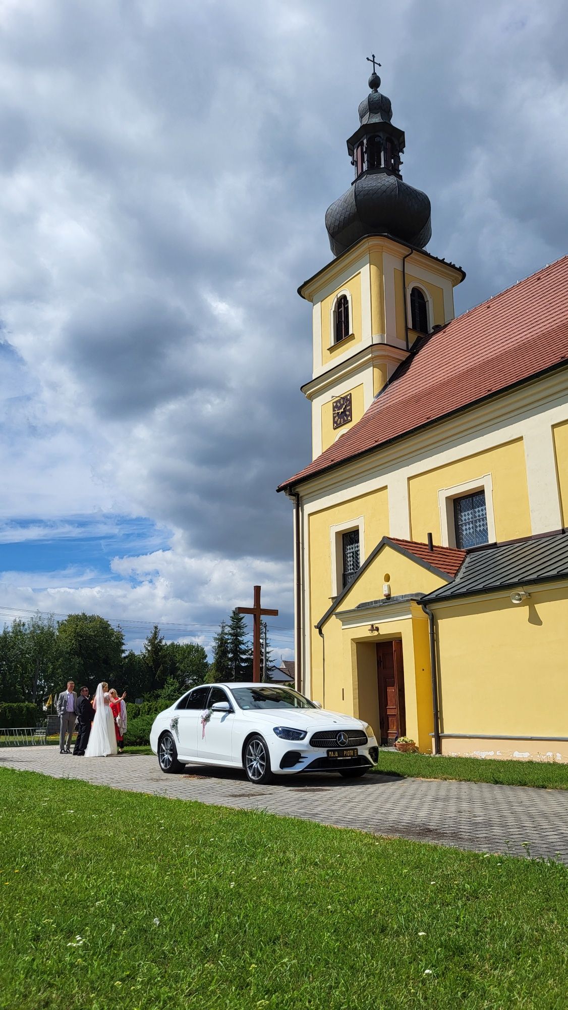 Limuzyna Auto Do Ślubu Mercedes E Klasa AMG Ślub Wesele Samochód