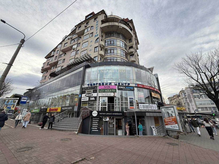 Оренда фосадного приміщення 9м2 вул. Незалежності Центр