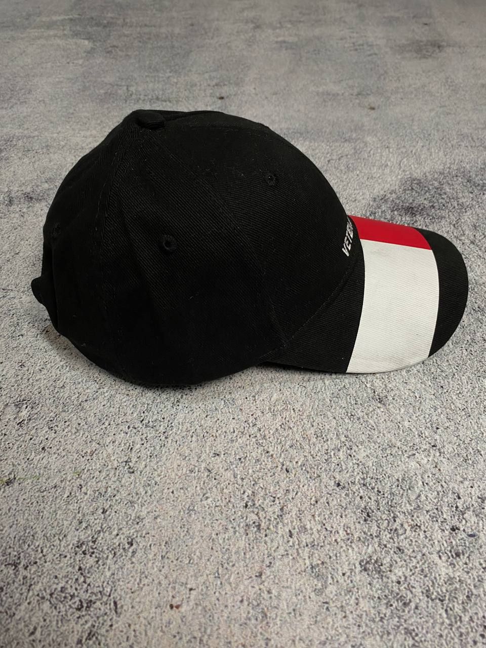 Кепка Vetements Embroidered Cap.