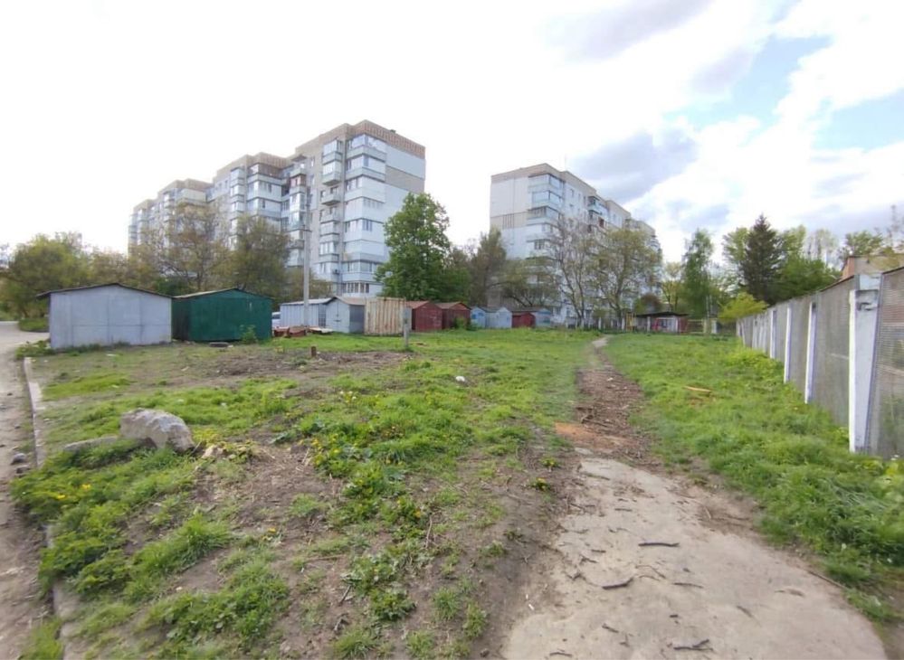 Ділянка в центрі міста. 8сот. Біля ЦНАПу(м-н Електрон), 11шк, 12садка