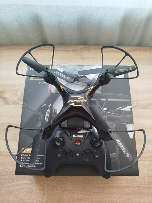 Квадрокоптер (без камери) EOPARD 2.4 GHz R/C 6 AXIS GYRO QUADCOPTER.