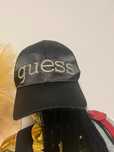 Czapka z daszkiem Guess