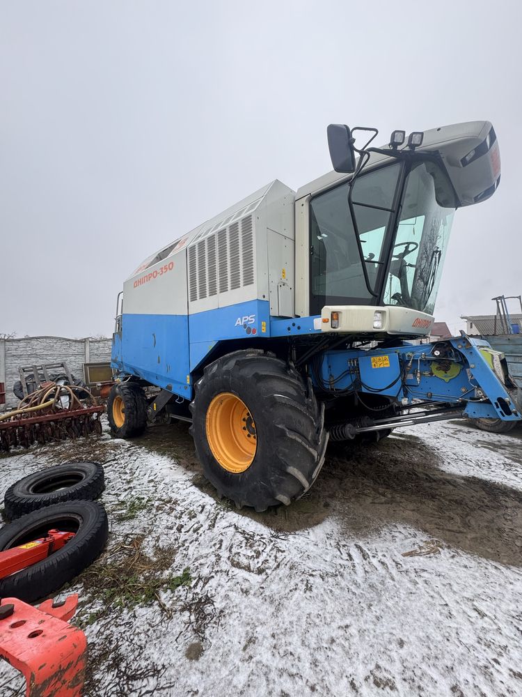 Комбайн Claas Mega 350
