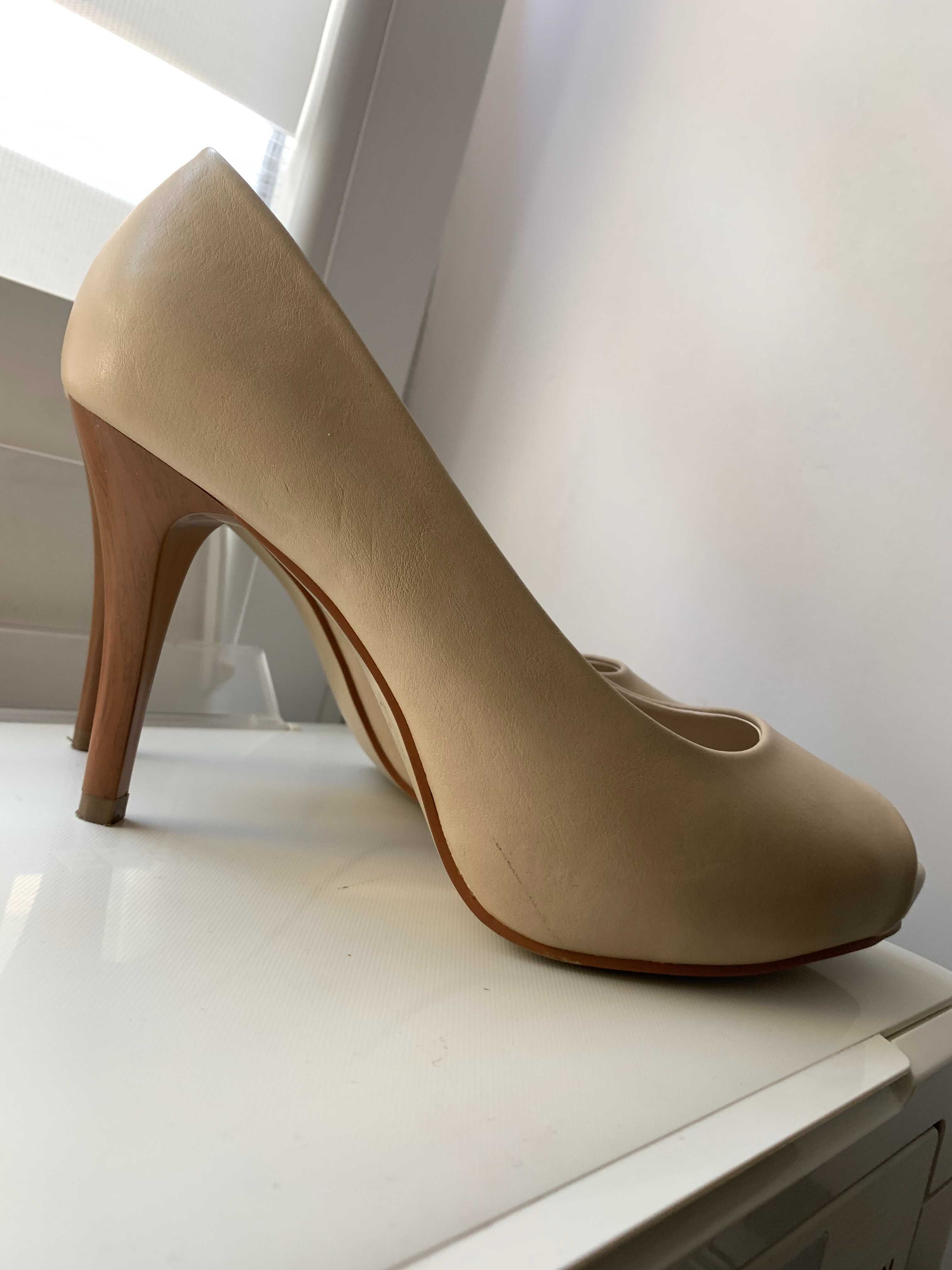 buty szpilki 10cm 39 nude beż beżowe platformy peep toe odkryty palec