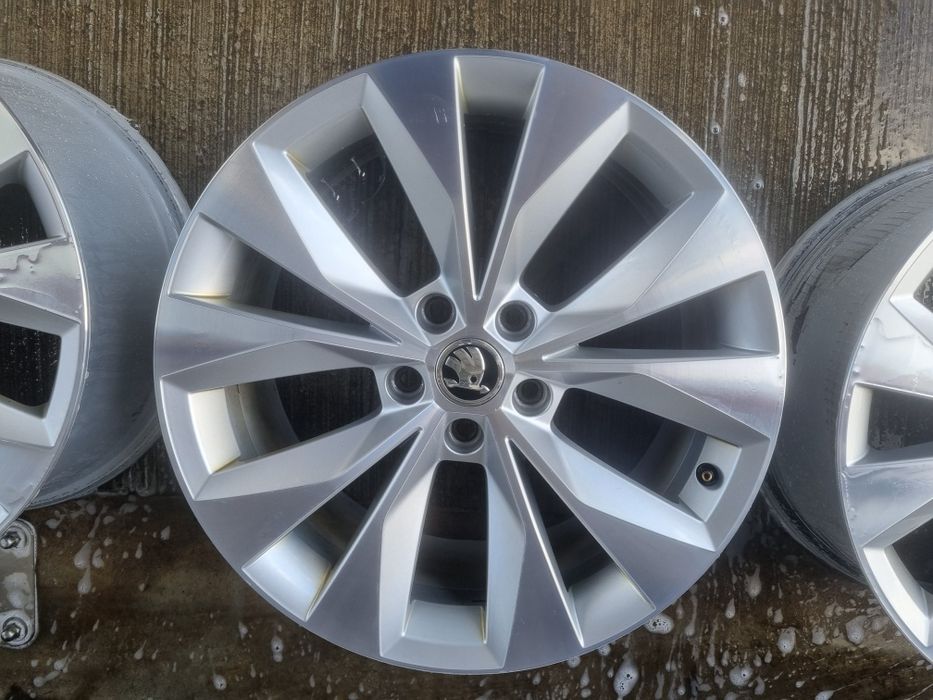 Oryginalne Alufelgi Skoda Superb Kodiaq Octavia 8 x 18 cala VW Audi