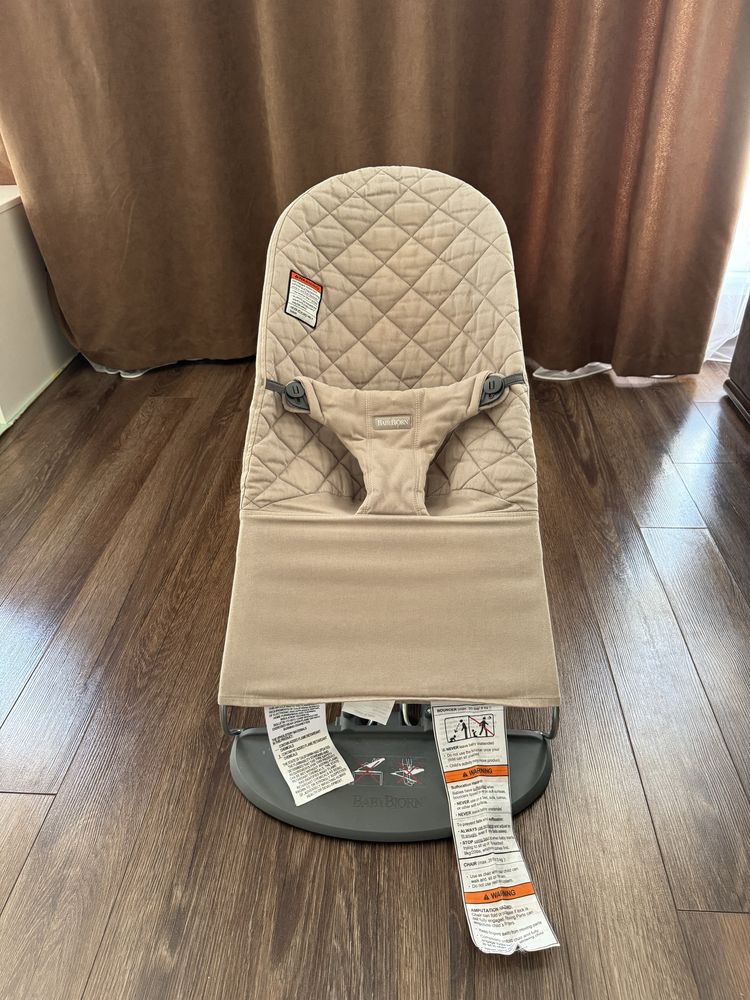 Шезлонг babybjorn у чудовому стані