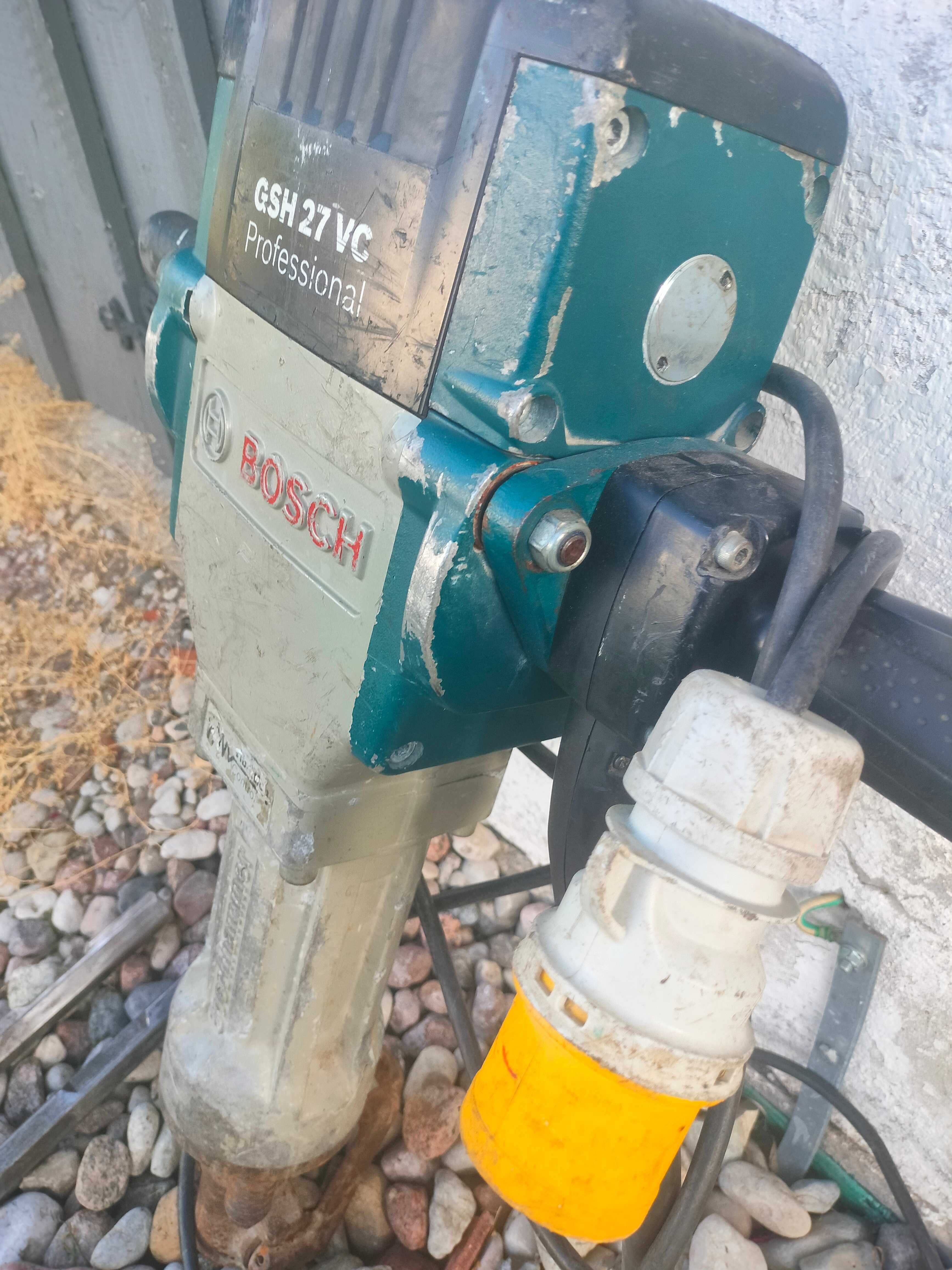 Młot wyburzeniowy udarowy Bosch GSH27vc super stan
