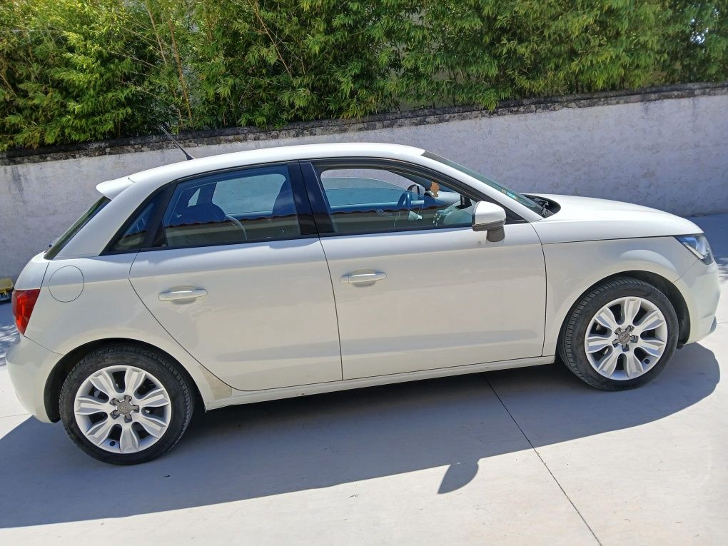 Audi A1 1.6  TDI