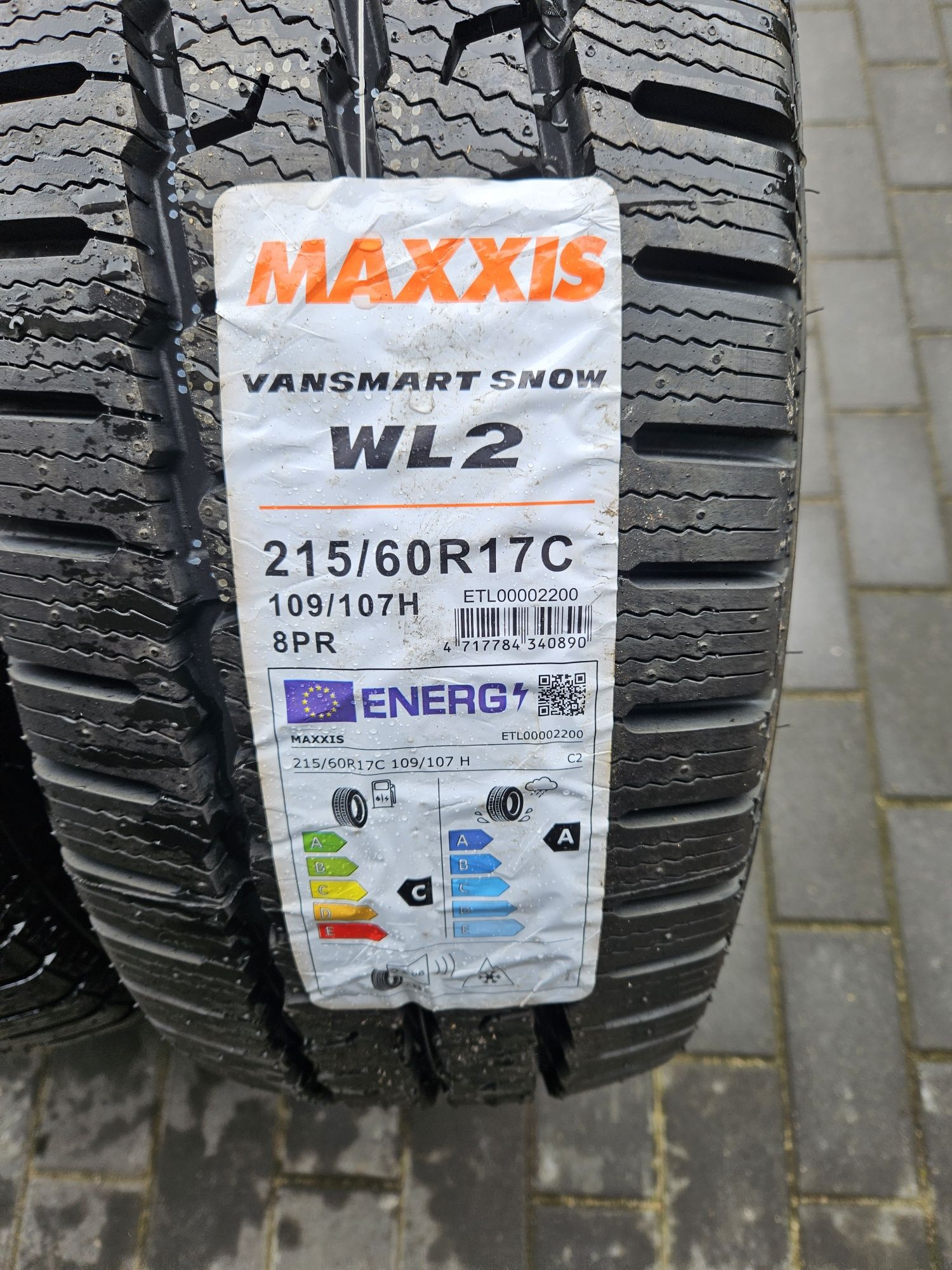 Opony Maxxis Vansmart Snow WL2 215/60 R17C 109/107H zima nowe