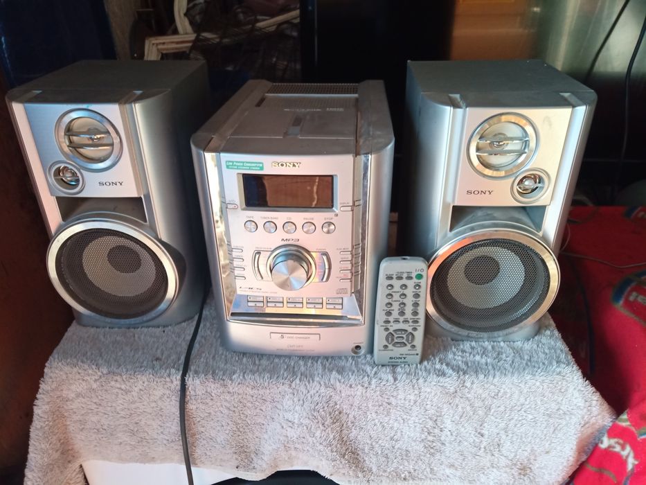 Мощные колонки Sony в отличном состоянии