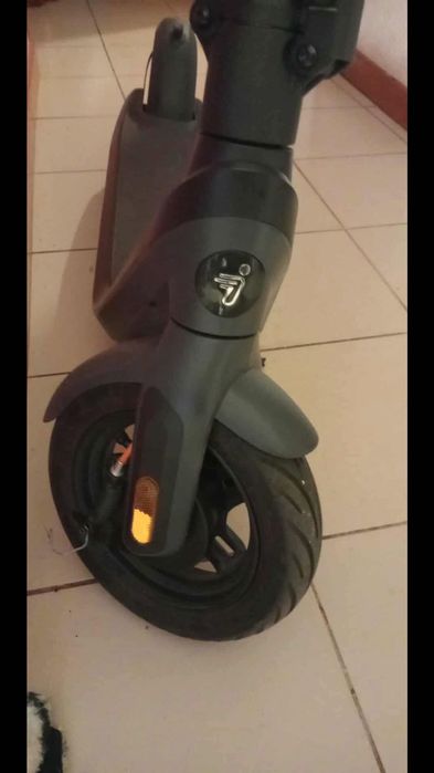 Trotinete nine bot e2 pro