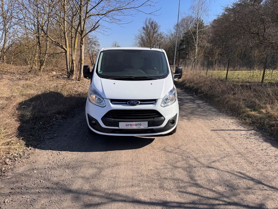 Sprzedam Ford custom z klimatyzacja przednia szyba podgrzewana