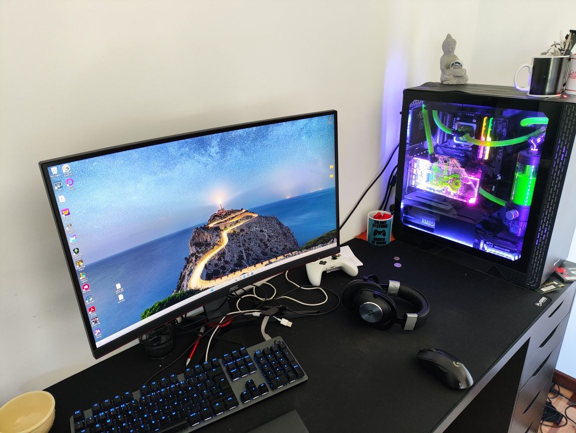 PC gaming + monitor + watercooling