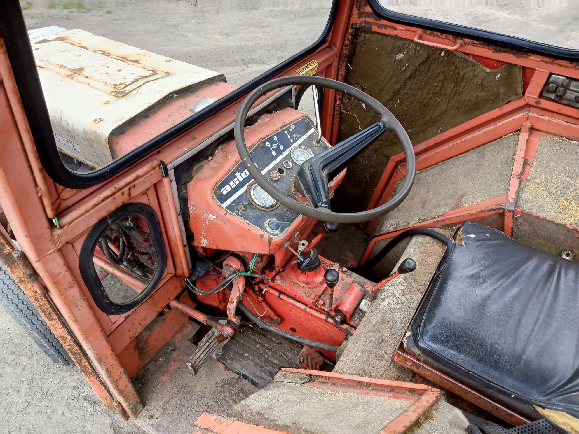 Traktor mały - mini komunalny ogrodniczy H-3000 D  ala Kubota , Iseki