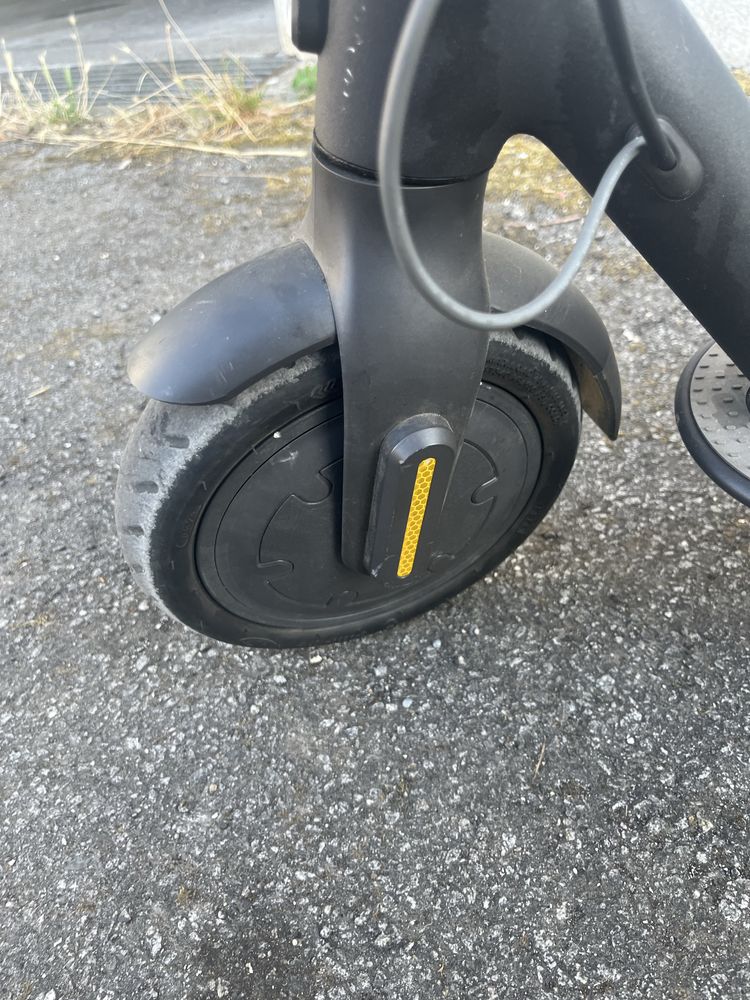 Trotinete Xiaomi Essential