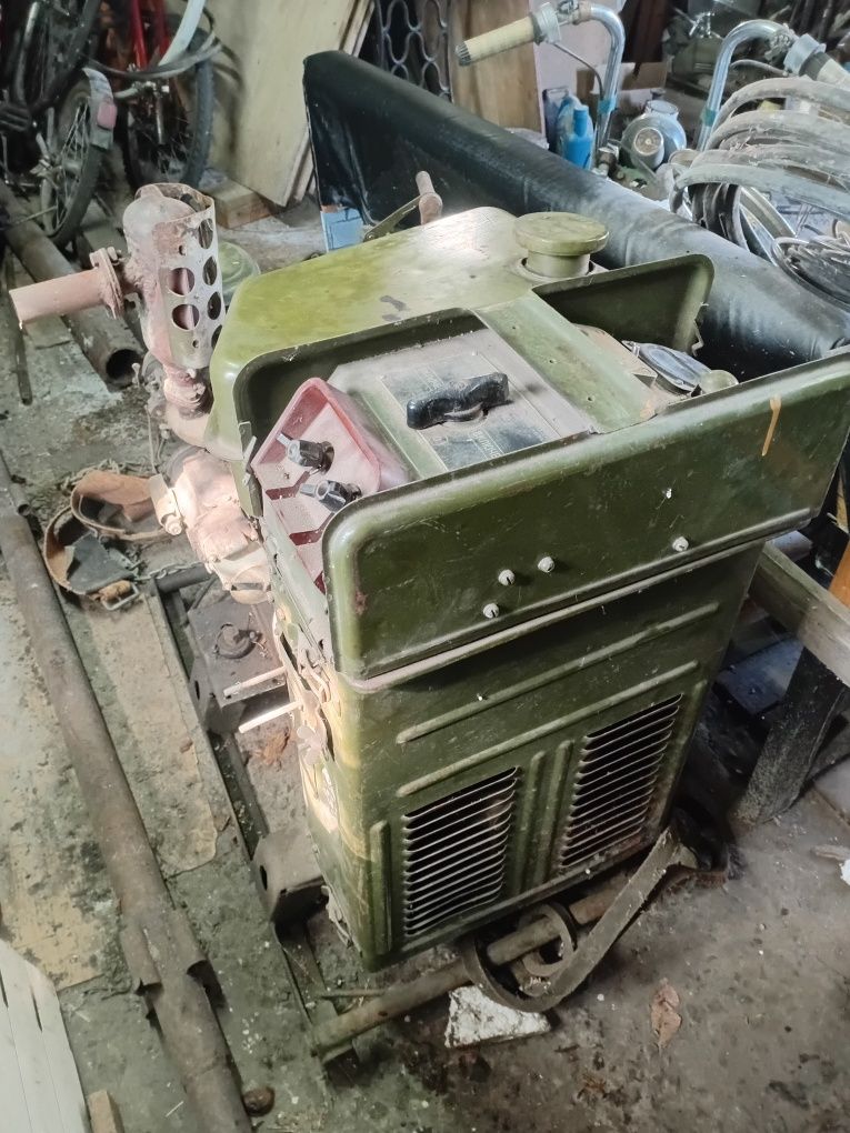 Генератор бензиновий АБ-2-0/230
