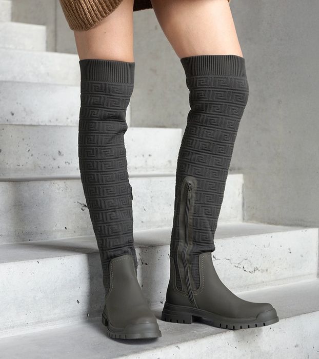 Zielone kozaki materiałowe z matowym wykończeniem Scarlett