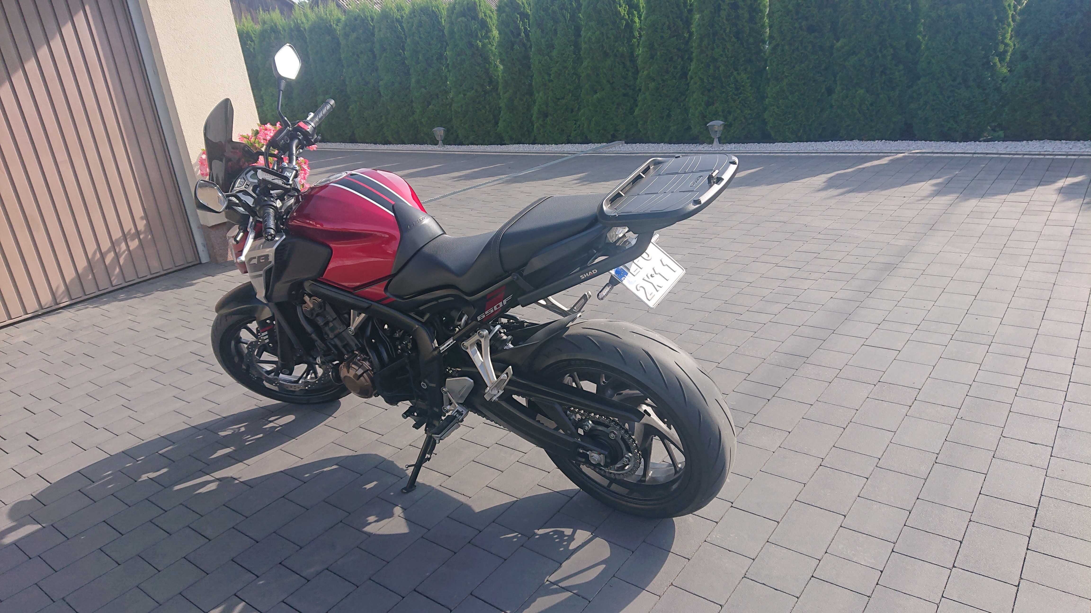 Honda CB 650 F Lift ABS LED zadbana
