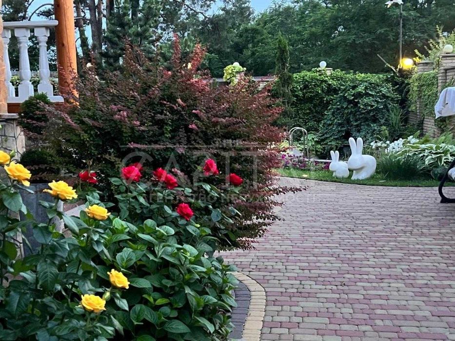 Продаж / Будинок / 320 м2 / Гнідин / вул. Центральна