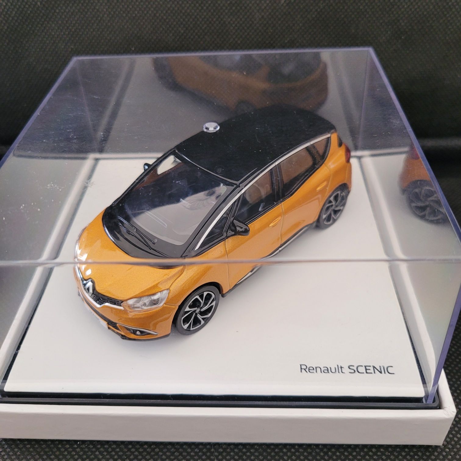 Carro miniatura Renault