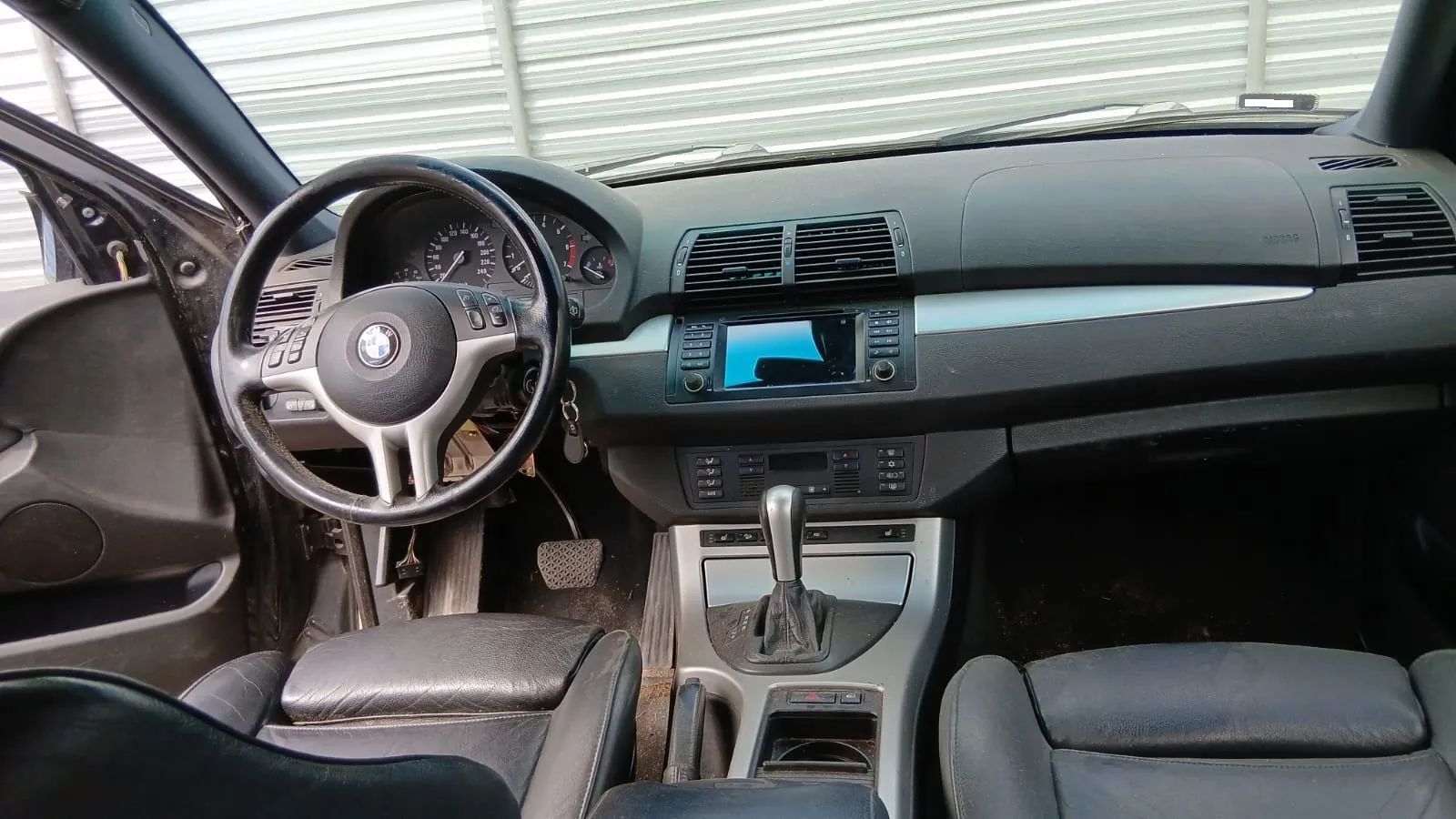 Tylko części BMW E53 X5 I 4.4 V8 m66b44tu 448s2 286KM 210kW 99r-03r Lakier 475/9 saphirschwarz