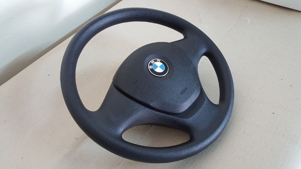 Volante base para BMW 116d, 118d, 120d, série 3 e outros (desde 2013)