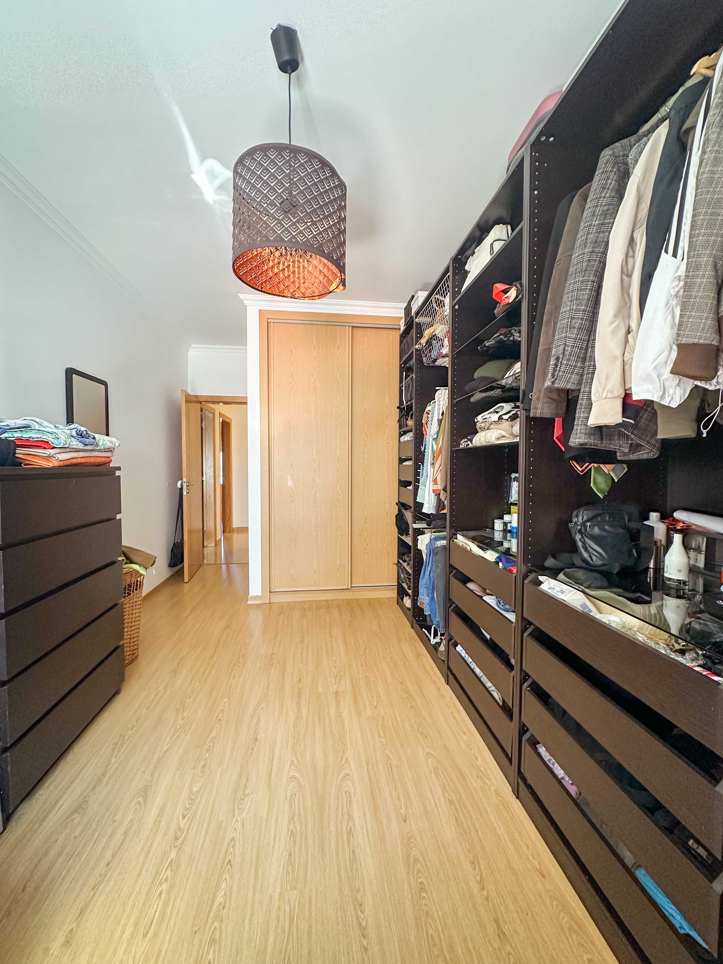 VENDE-SE T4 com 190 m2 e garagem em Beja Urb. Moinhos de Santa Maria